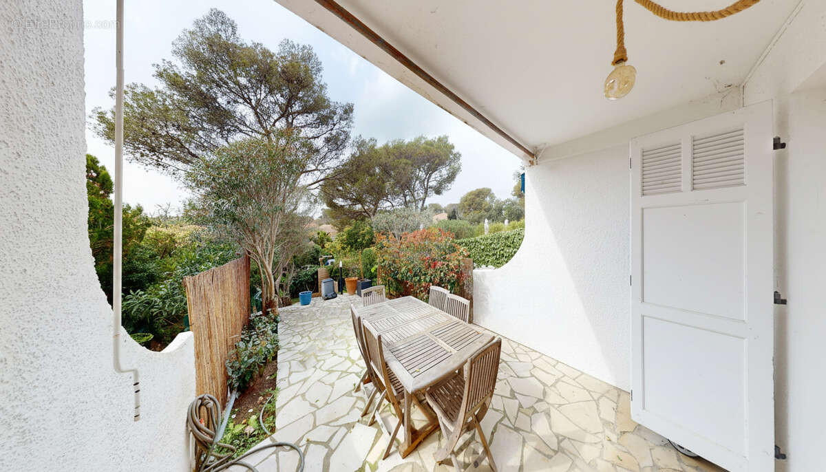 Maison à SAINT-RAPHAEL