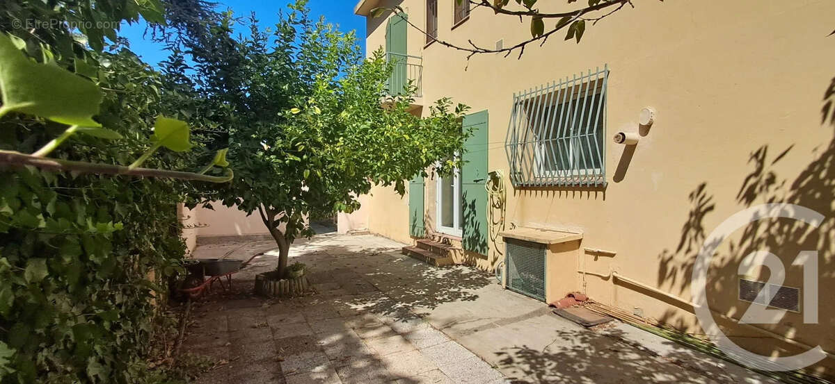 Maison 130 m² à Elne  - photo 8