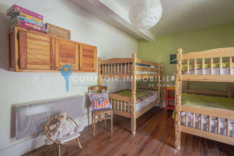 Dpt Haute Garonne 31- A vendre Boutx 31440- Maison T5 rénovée de 139 m2 sur terrain plat de 623 m2 - photo 9