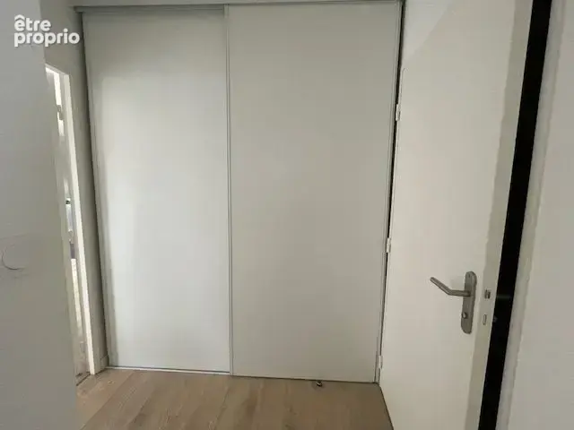 Appartement 64 m² à Saint-Jacques-De-La-Lande  - photo 6
