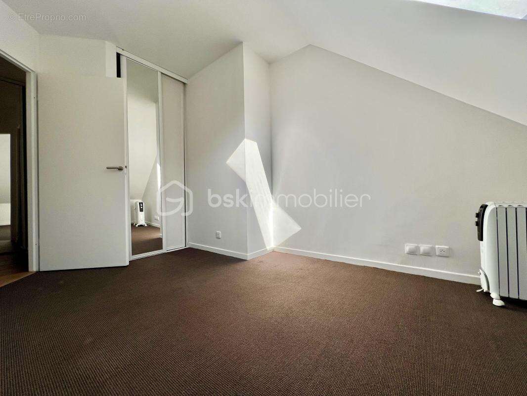 Appartement à BOUGIVAL