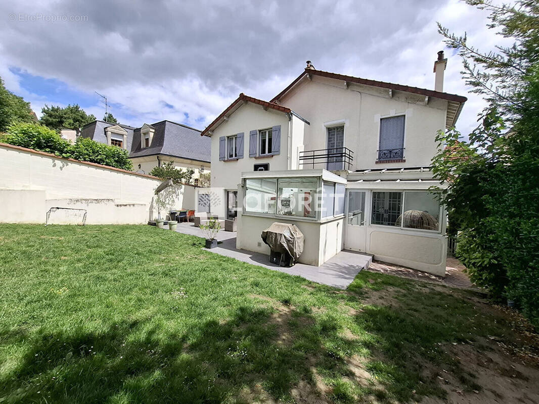 Maison à LE RAINCY