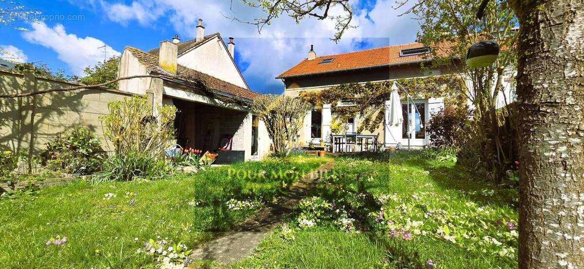 Maison à MAINVILLIERS