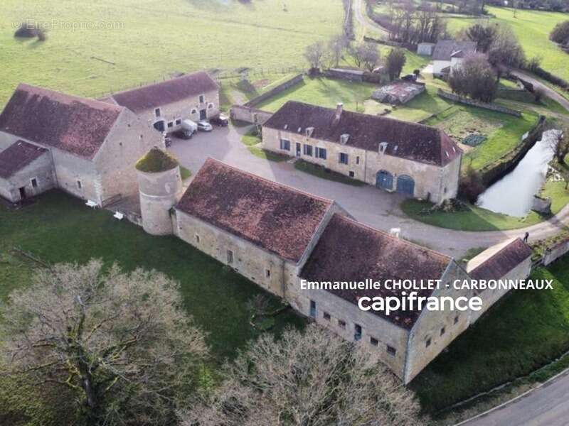 Maison à PRECY-SOUS-THIL