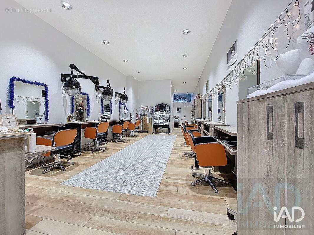 Photo 2 - Commerce à VELIZY-VILLACOUBLAY