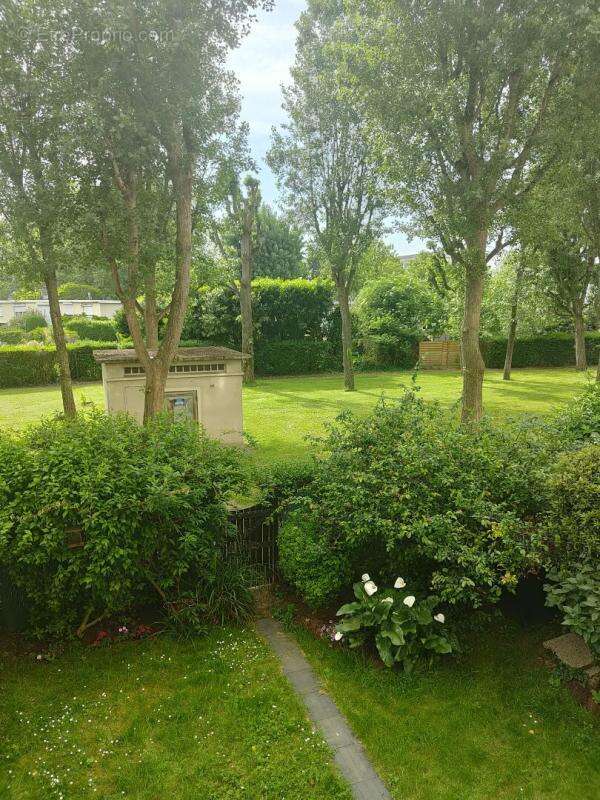 Appartement à FRESNES