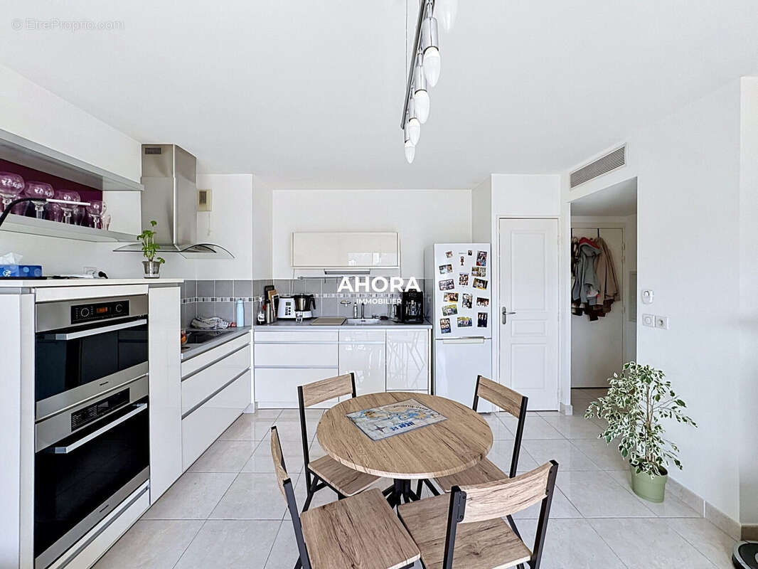 Appartement à MARSEILLE-8E