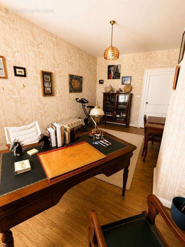 Maison 180 m² à Loulay  - photo 8