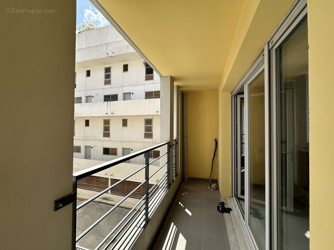 Appartement à MARSEILLE-1E