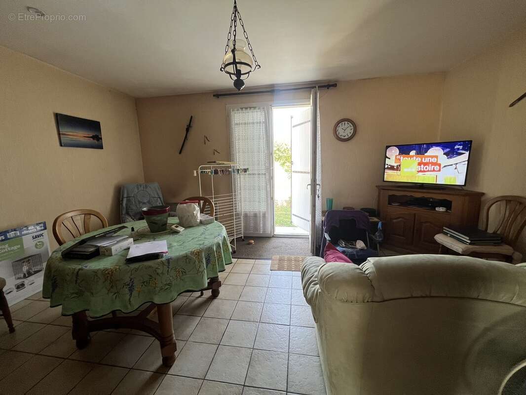 Maison à SAINT-AIGULIN