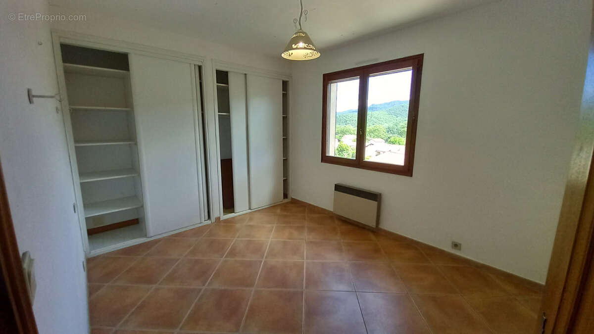 Maison à LE POUJOL-SUR-ORB