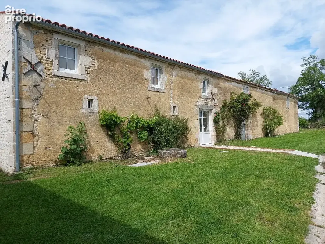 Maison de Maître rénovée, piscine chauffée et deuxième charmante maison - photo 5