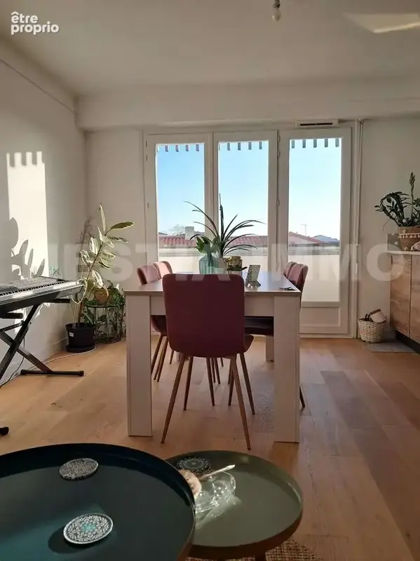 Pièce de vie 1