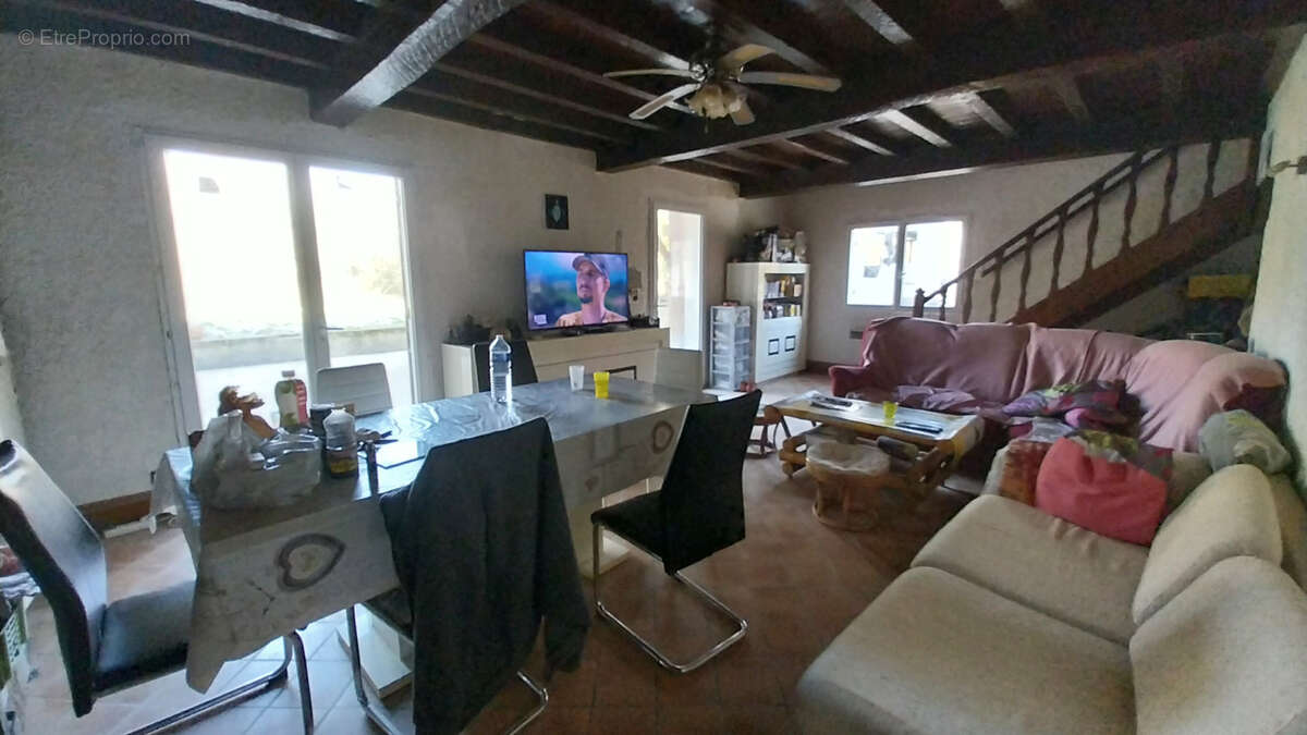 Maison à CHATEAU-L'EVEQUE