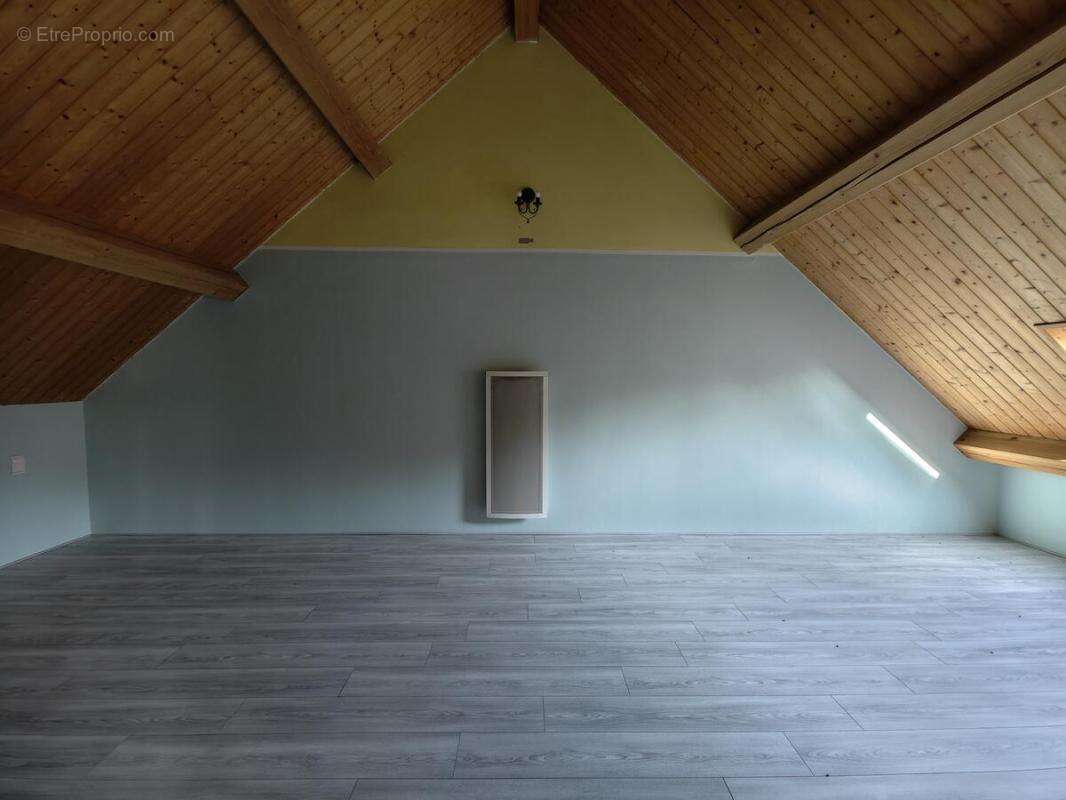 Maison à MOUSSEAUX-SUR-SEINE