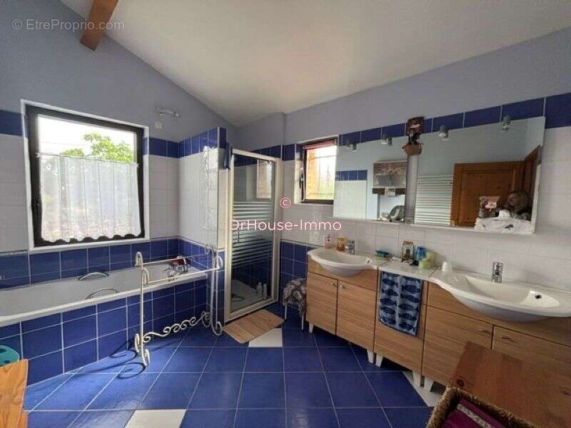 Maison 210 m² à Gaillac  - photo 16