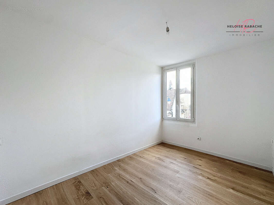 Maison à MANTES-LA-JOLIE