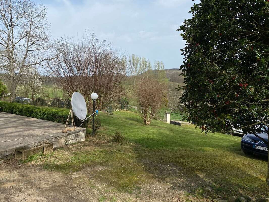 GRAULE15 - Maison à ASPET