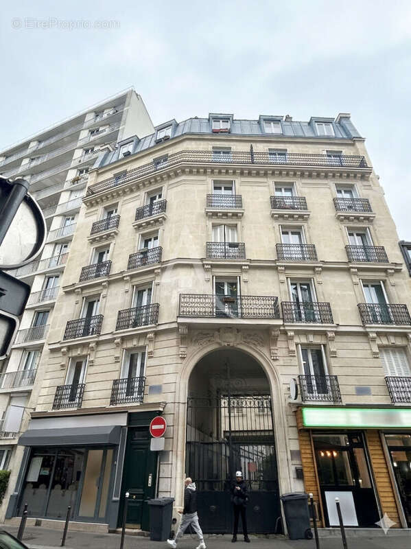 Appartement à PARIS-19E
