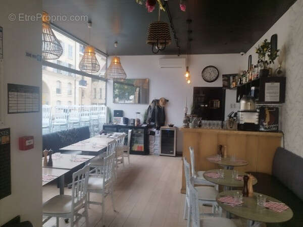 Commerce à MAISONS-LAFFITTE