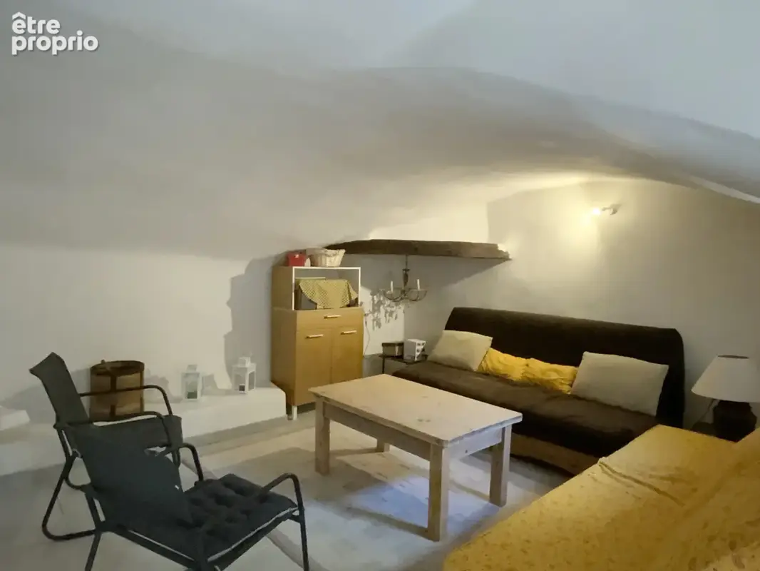 Maison de village en pierre avec cour et garage. - photo 10
