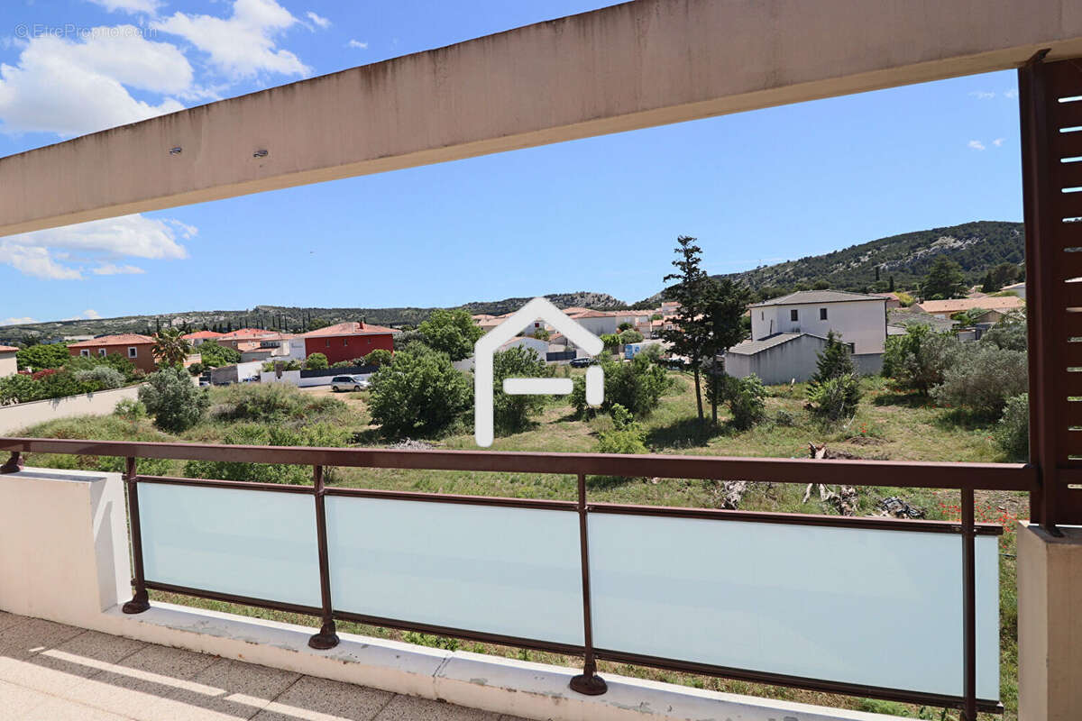 Appartement à CHATEAUNEUF-LES-MARTIGUES
