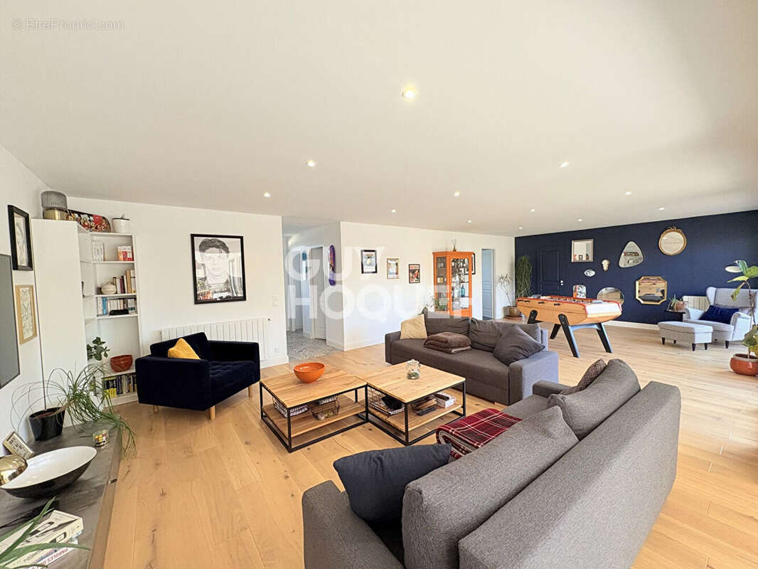 Maison à VILLENAVE-D&#039;ORNON