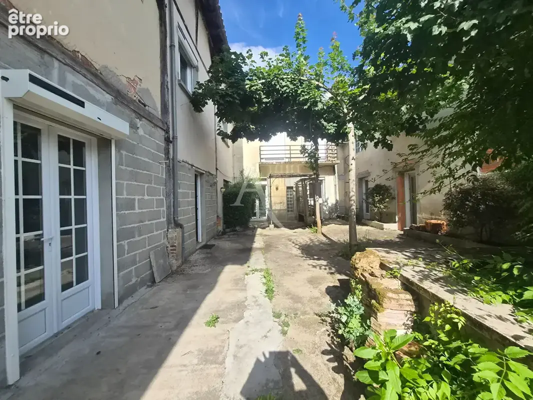 Immeuble de rapport  villeneuve de marsan . 6 appartements . fort potentiel d'investissement - photo 1