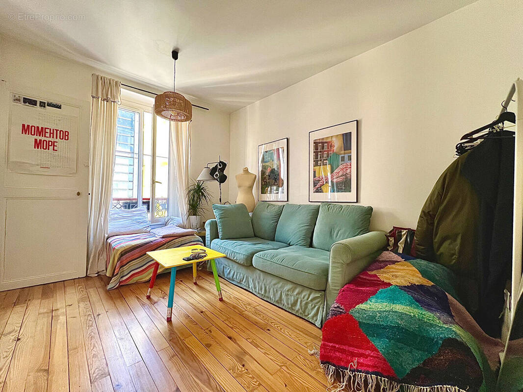 Appartement à PARIS-11E