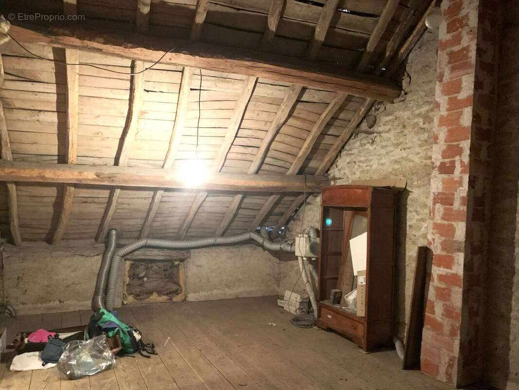 Maison de village en pierres avec grange - photo 11