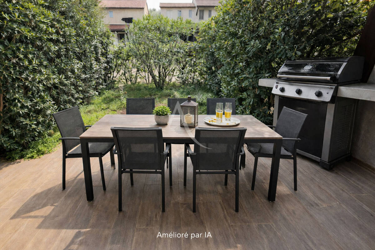 Appartement à CARQUEIRANNE