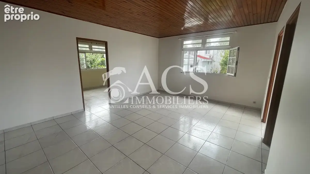 Appartement T2 à Plateau Fofo  Schoelcher - photo 2