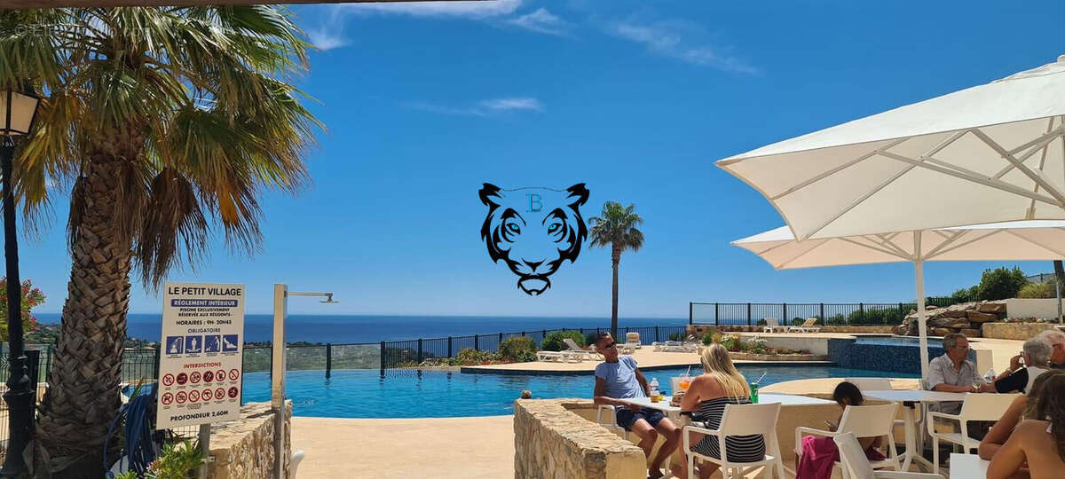 Maison à LES ISSAMBRES