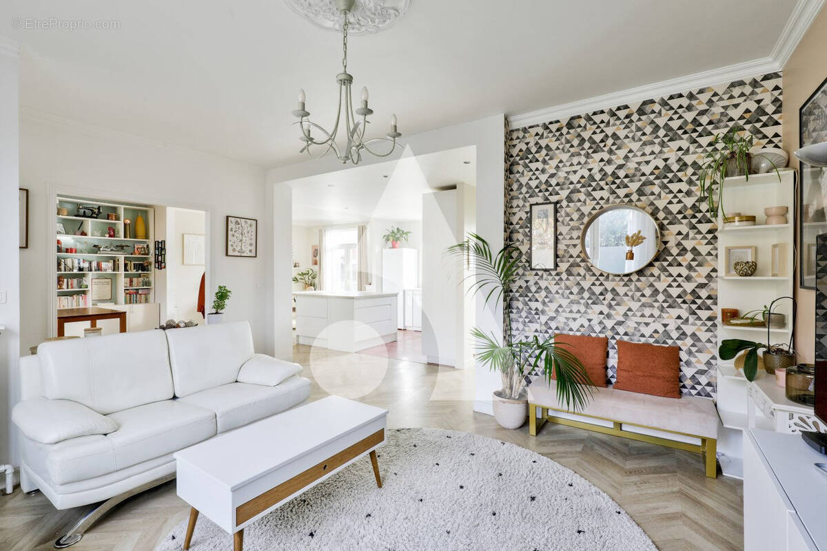 Maison à LA COURNEUVE