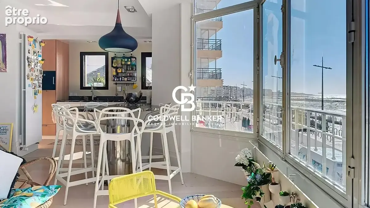 LES SABLES D'OLONNE: La Villa Flore : Signature de l'architecture balnéaire  sur le Remblai. - photo 24