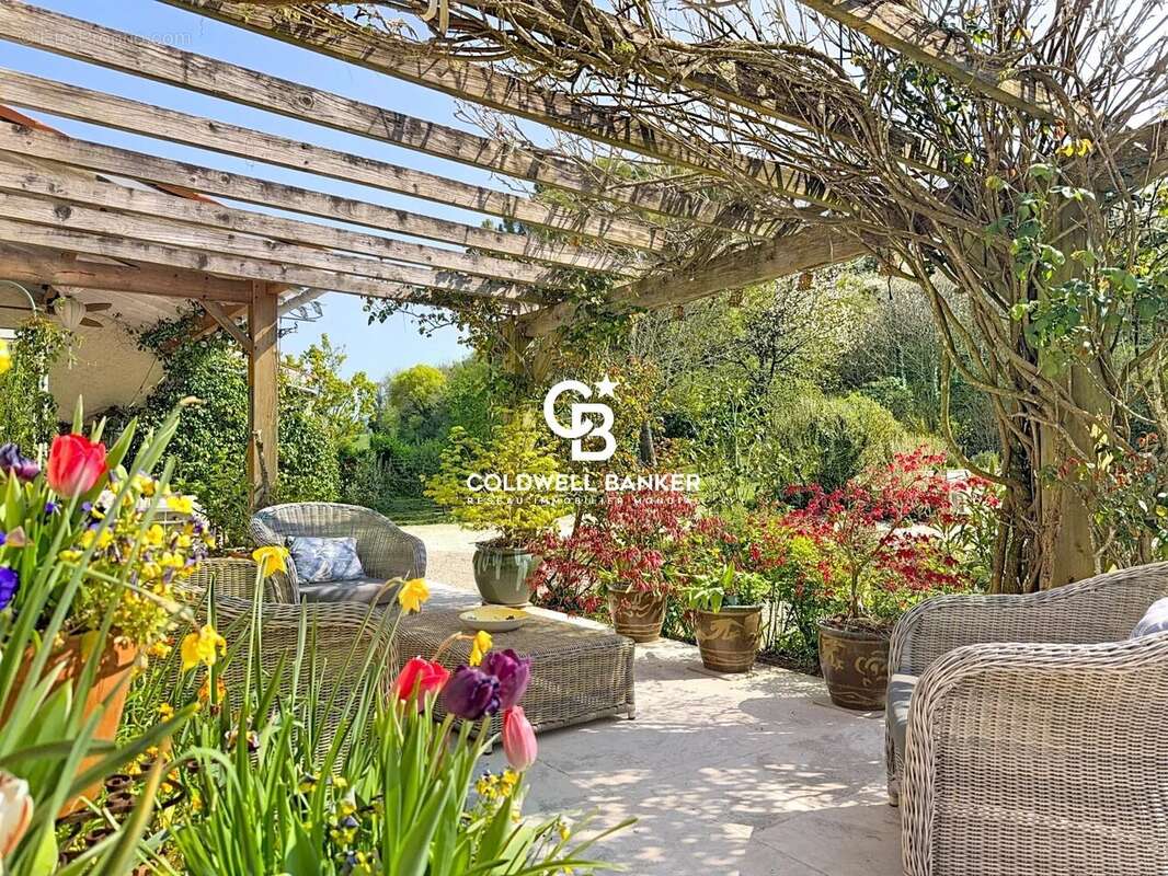 Maison à DOMPIERRE-SUR-CHARENTE