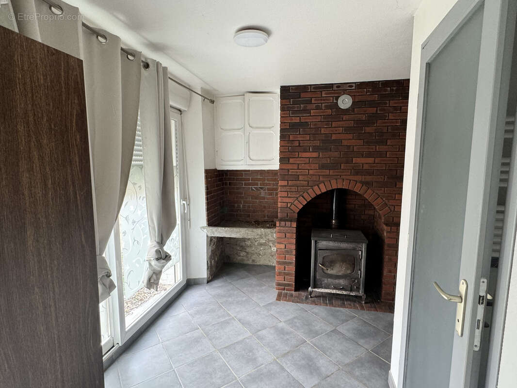 Maison à LONGCHAMP-SUR-AUJON