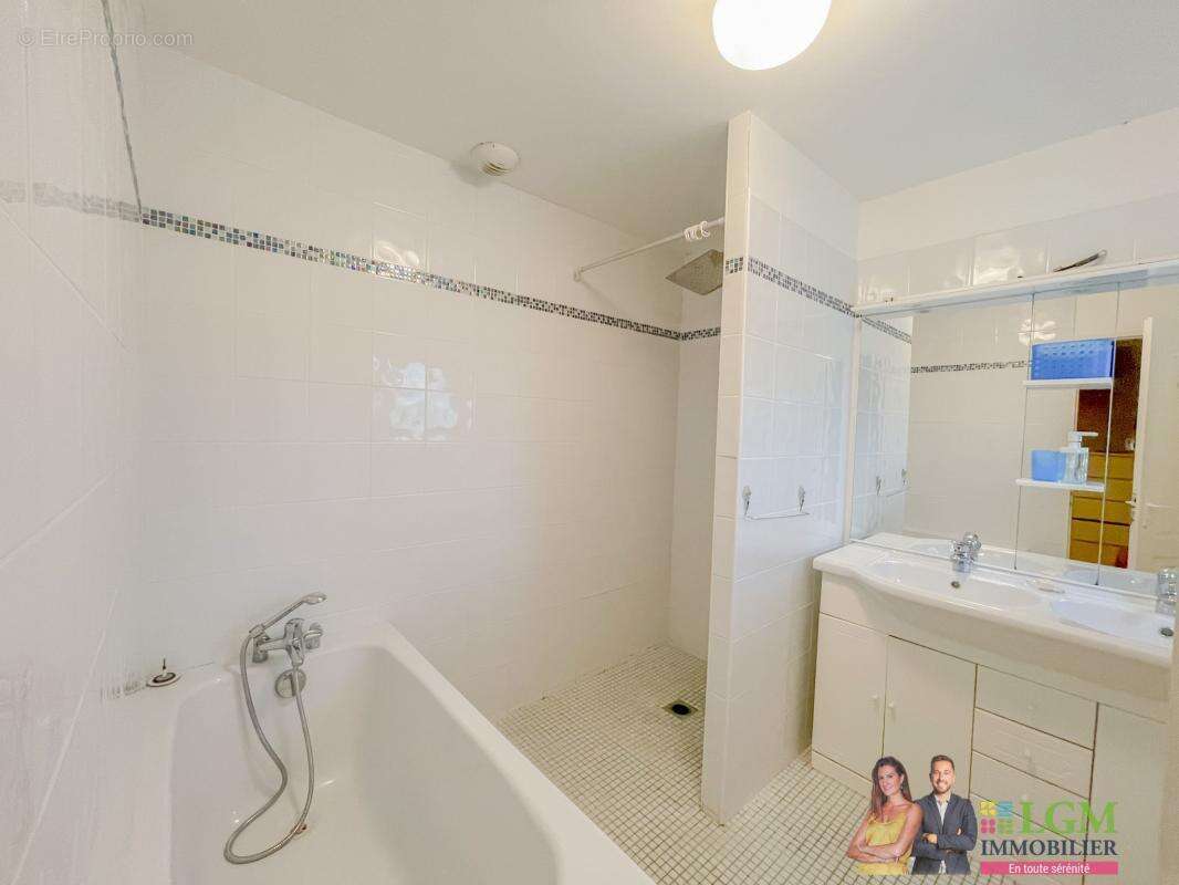 Maison à AYGUESVIVES