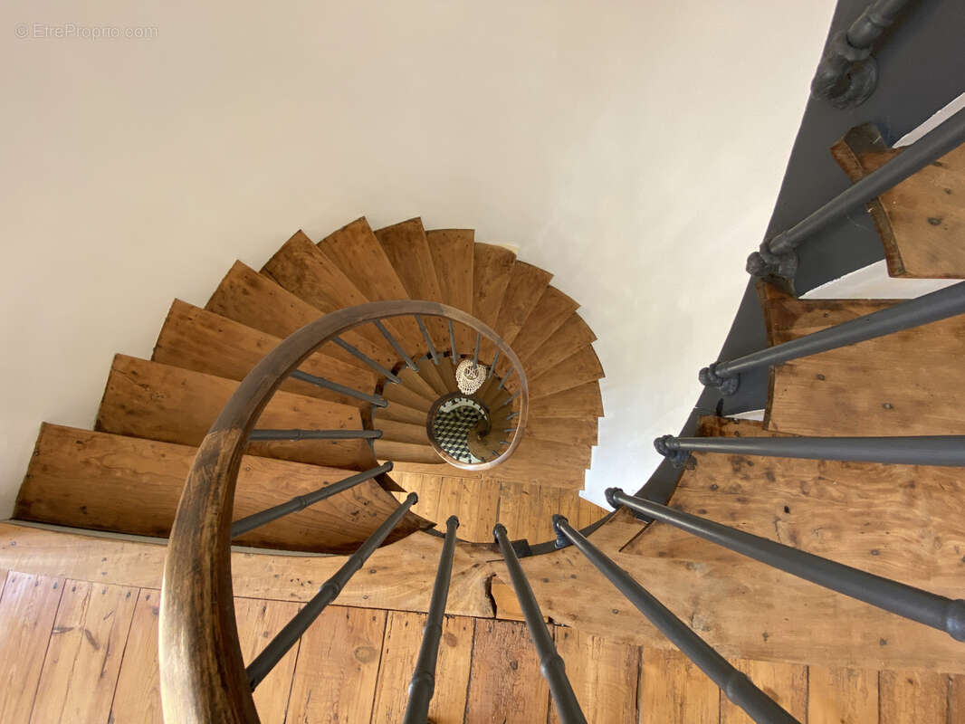 Maison à CHATEAUNEUF-SUR-CHARENTE