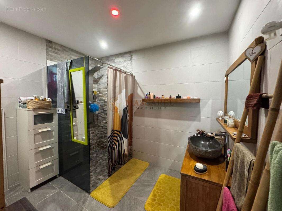 Maison à LE TAMPON