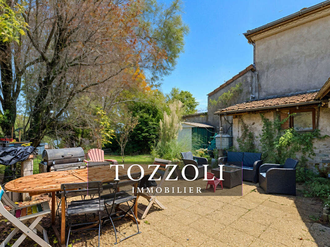 Maison à SAINT-QUENTIN-FALLAVIER