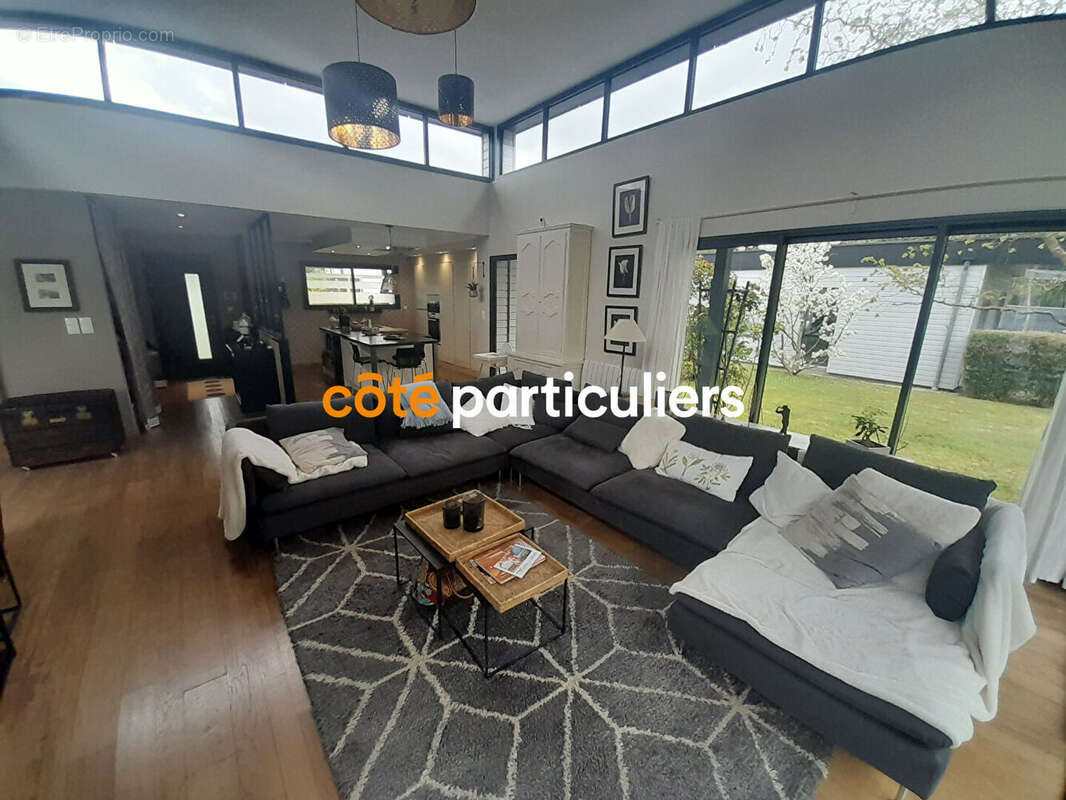 Maison à SAINT-PIERRE-DE-PLESGUEN