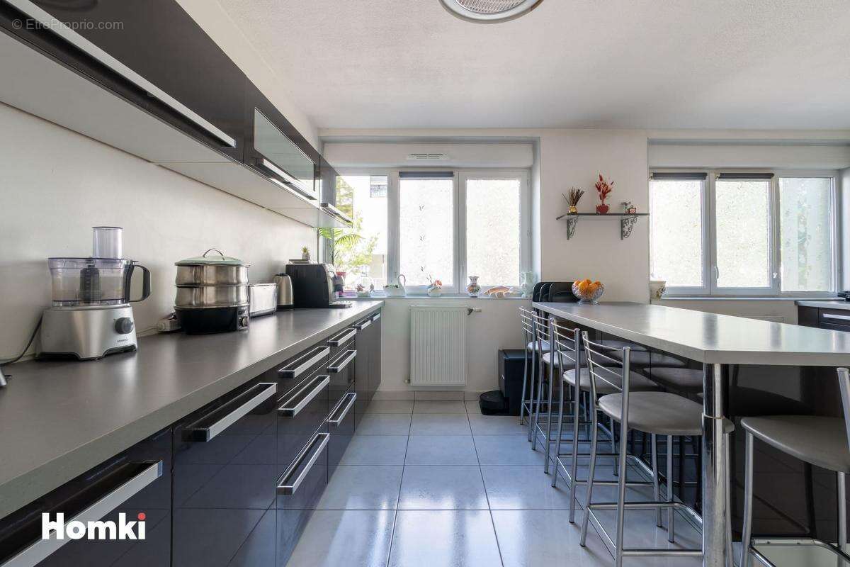 Appartement à LYON-9E