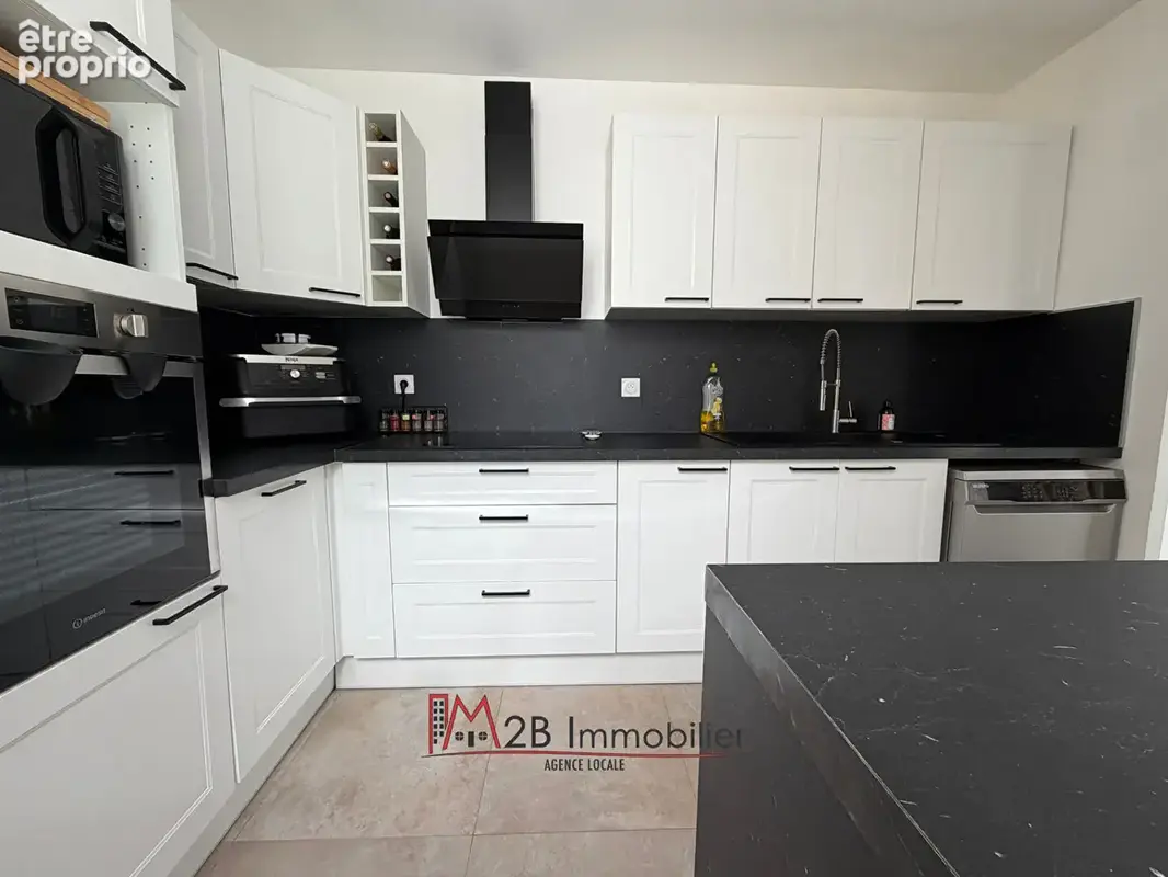 Plain pied renovee avec dependances - photo 5