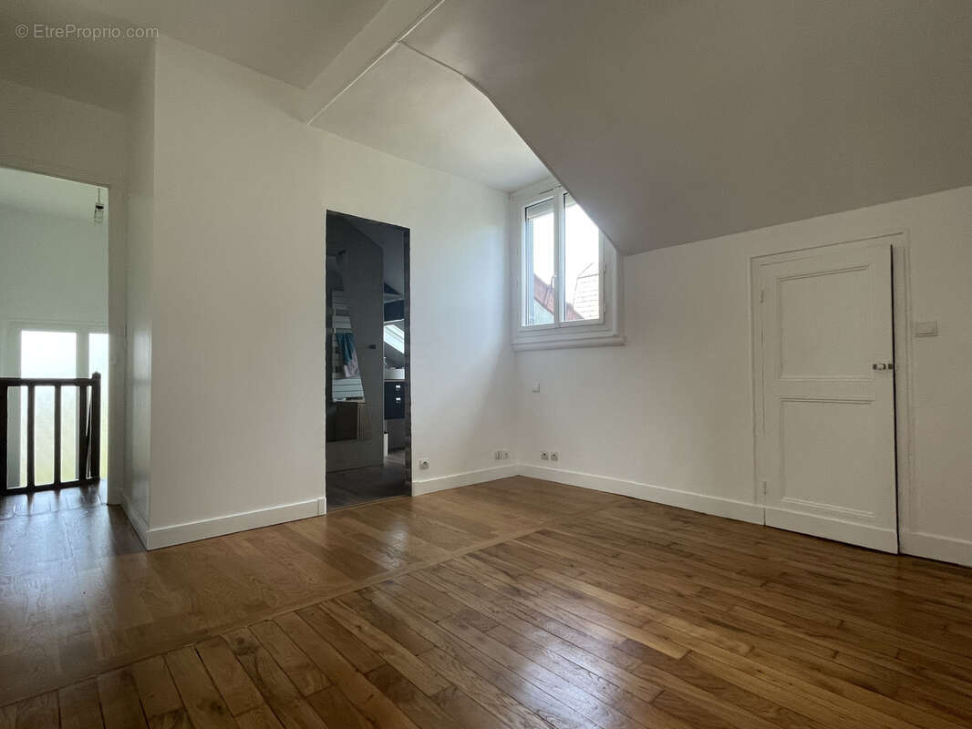 Maison à SUCY-EN-BRIE