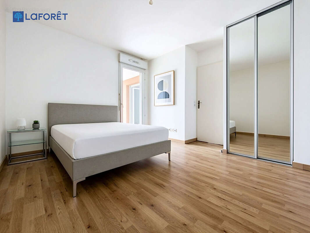 Appartement à EMERAINVILLE