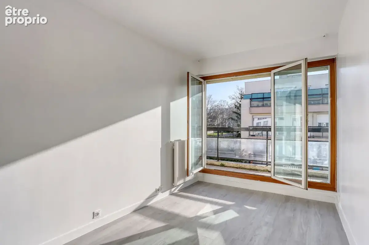 Appartement 3p - deux balcons - place de parking - photo 7