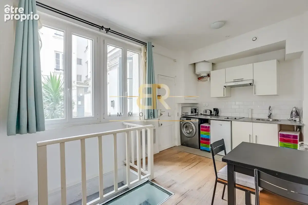 Appartement à PARIS-7E
