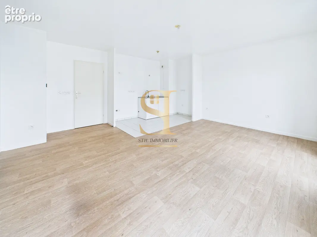 Appartement 63 m² à Saint-Pierre-Du-Perray  - photo 4