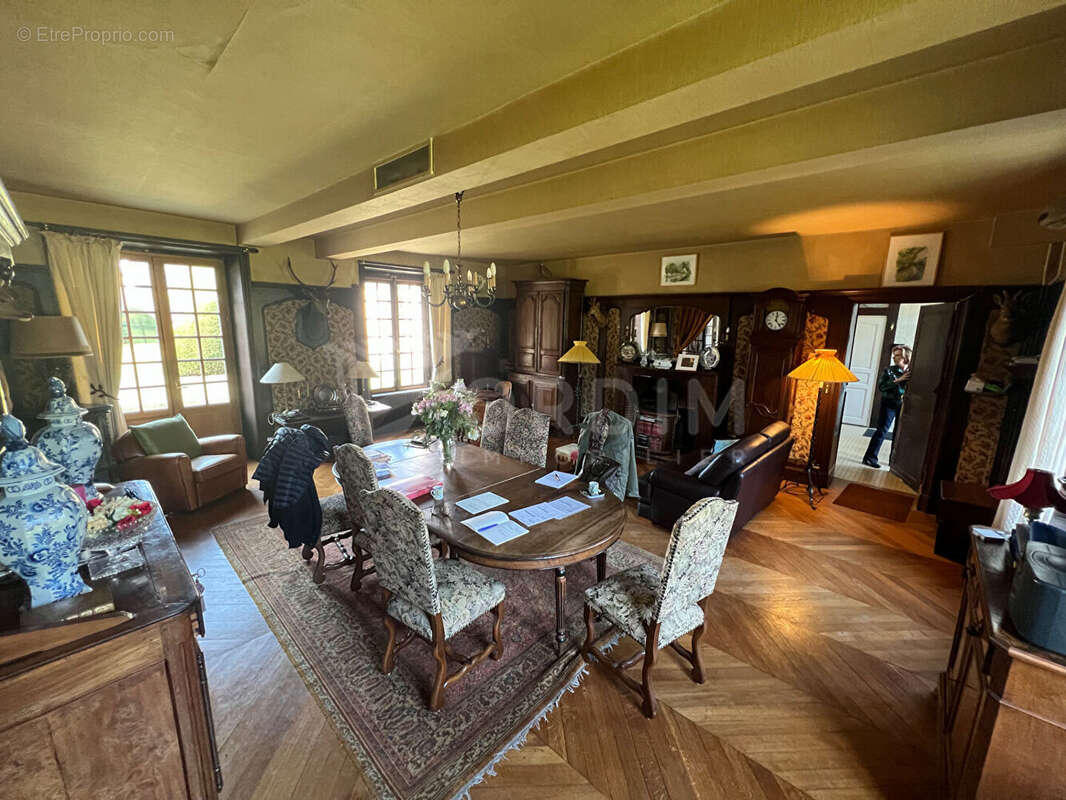 Maison à NOGENT-SUR-VERNISSON